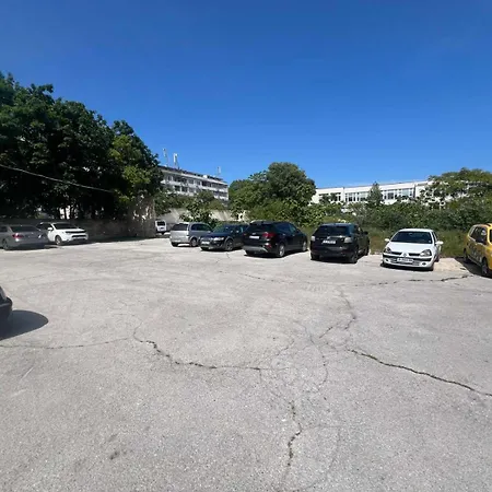 Apartment Sea Garden Heaven 2br With Free Parking *