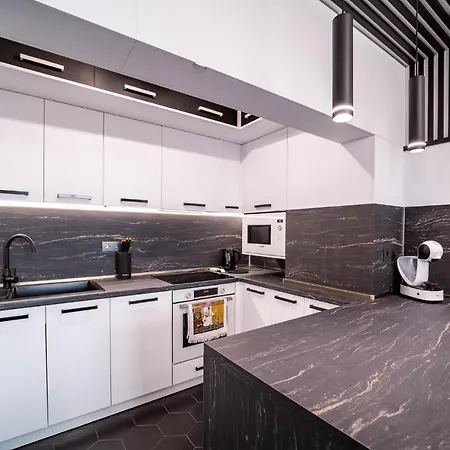 アパート Sea Garden Heaven 2br With Free Parking ヴァルナ