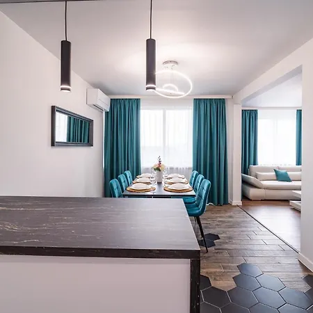 Sea Garden Heaven 2br With Free Parking * Warna