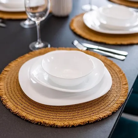 Sea Garden Heaven 2br With Free Parking アパート *