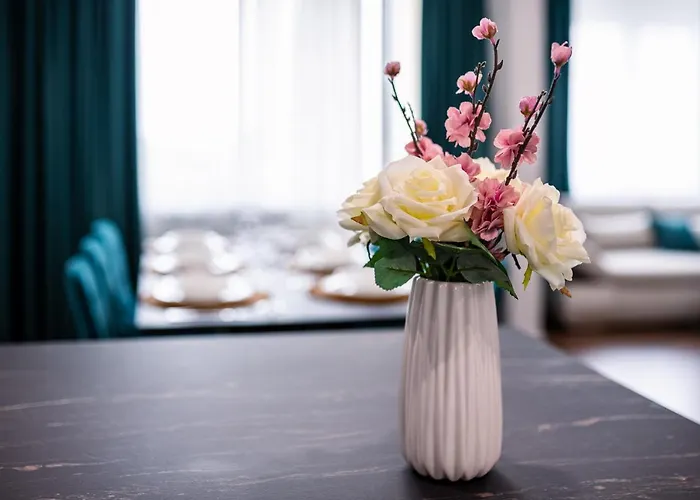 Sea Garden Heaven 2br With Free Parking וארנה